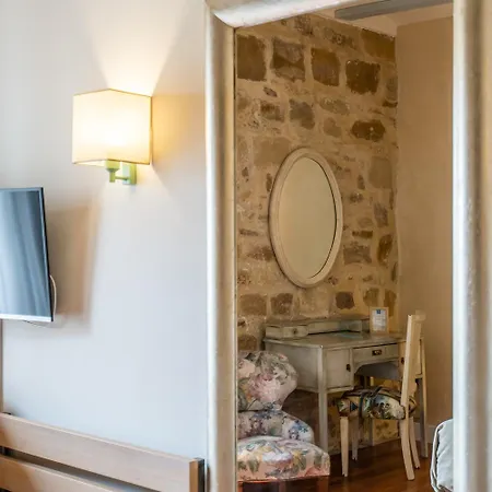 Yit La Casona Del Arco