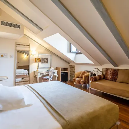 Hotel Yit La Casona Del Arco 4*